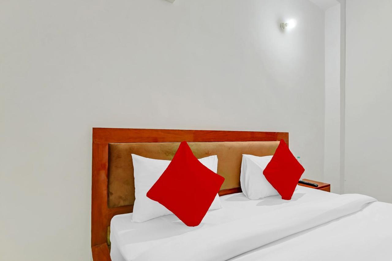Hotel O Yash Hotel Ghaziabad Buitenkant foto