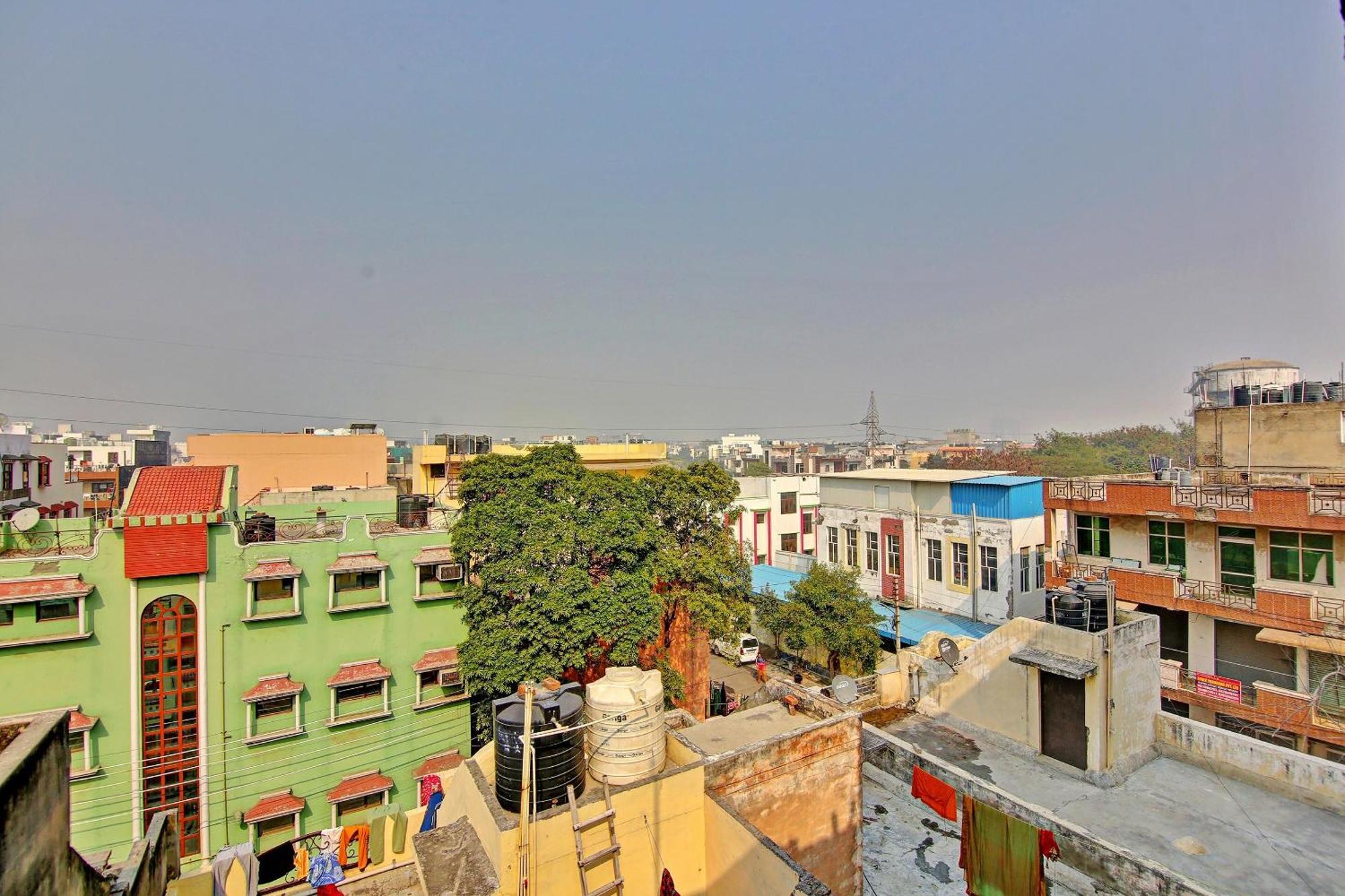 Hotel O Yash Hotel Ghaziabad Buitenkant foto
